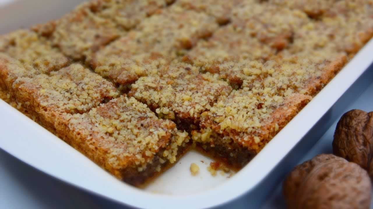 Baklava kolač Jednostavno se priprema a toliko je sočan da se topi u