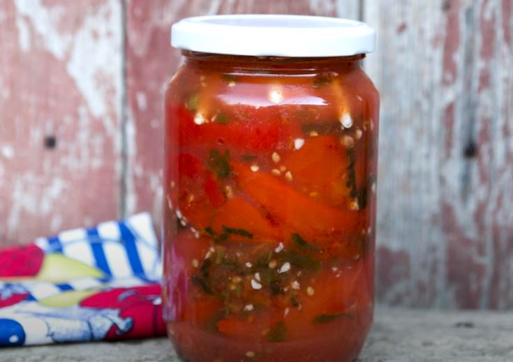 Obogatite zimnicu i ovim receptom: Barena paprika u paradajz sosu bez ...