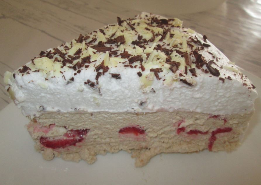 Sladoled torta sa jagodama i plazmom!