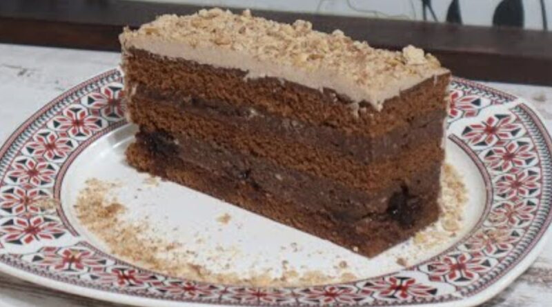 Brza čokoladna torta koja se pravi za 20 minuta. Oduševiće vas ukus!Torta od gotovih kora.
