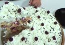 OSVEŽAVAJUĆA TORTA ZA 15 minuta.Jednostavan slatkiš bez kuvanja i pečenja.Traži se parče više