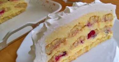 Kinder torta sa višnjama – Brza, ukusna i kremasta poslastica