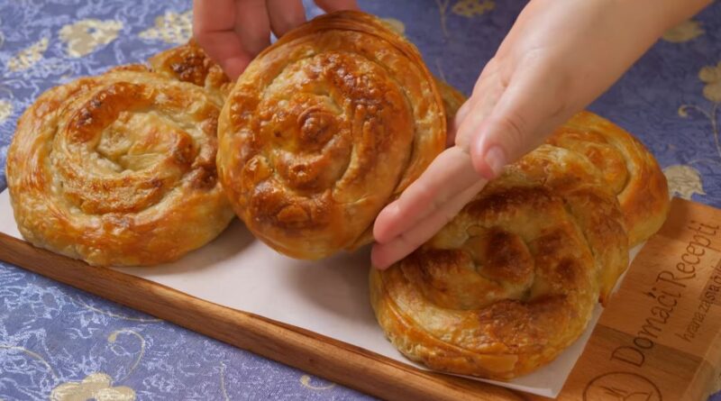 Ovo je super laki način razvlačenja pite – ja sam ovako naučila!
