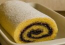 Rolat sa marmeladom od borovnica i bademima